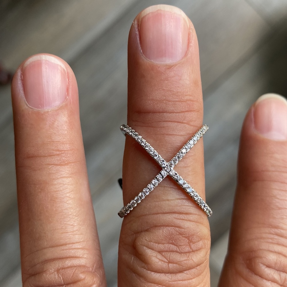 NWT Devin Rose crisscross CZ SS Ring - Picture 4 of 4